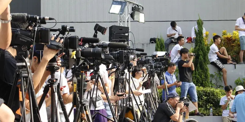 The Meaning of Scandal: Society Wants to Eliminate Complexity