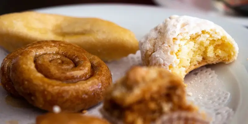 I Will Help My Brother’s Pastry Shop for a Little While Longer (but Without a Salary)